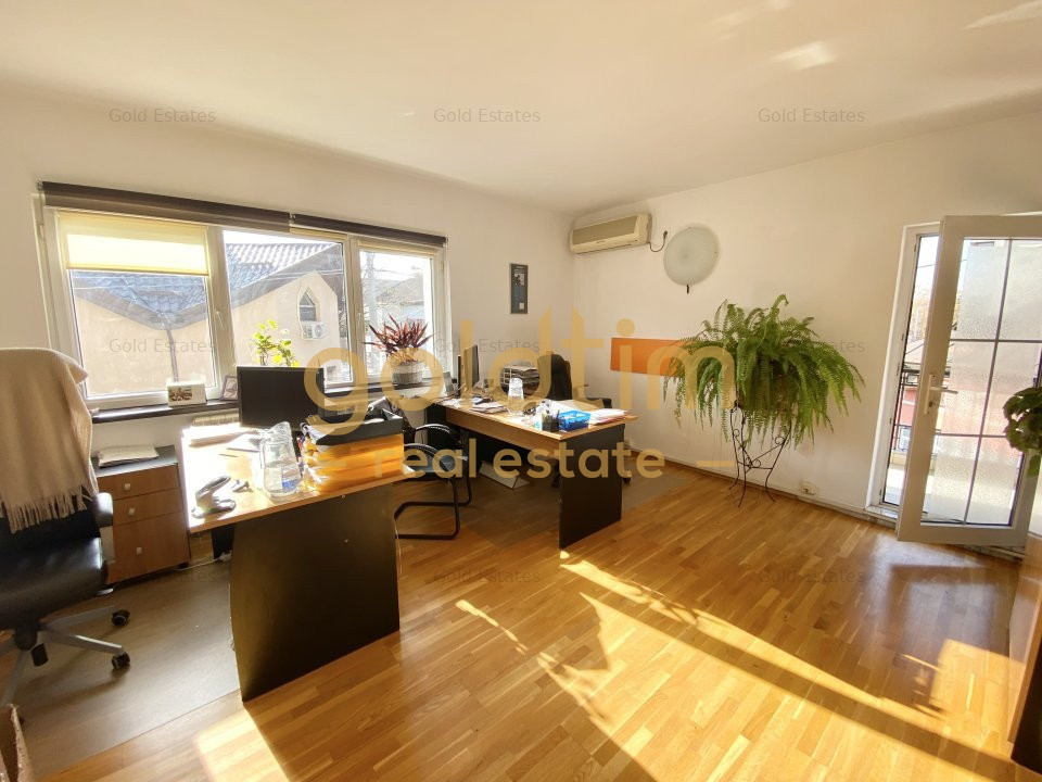 VILA SUPERBA 7 CAMERE, 330MP, D+P+2+M, PTA. DOMENII-STRADAL,2004/BIROURI-CLINICA