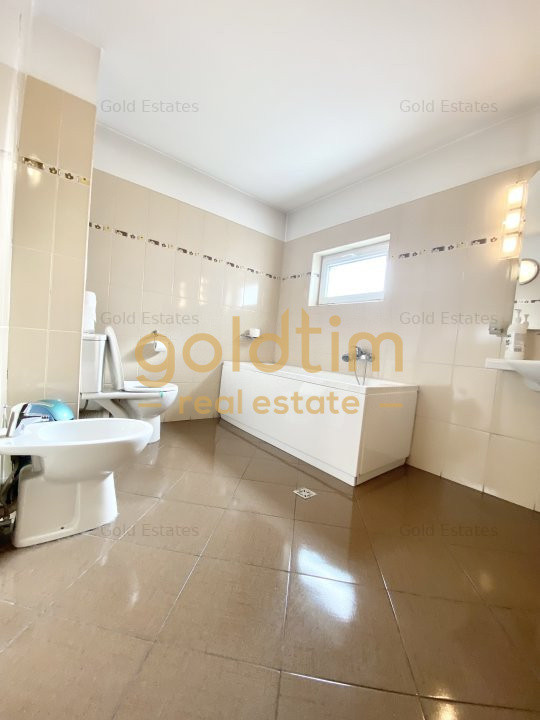 VILA SUPERBA 7 CAMERE, 330MP, D+P+2+M, PTA. DOMENII-STRADAL,2004/BIROURI-CLINICA