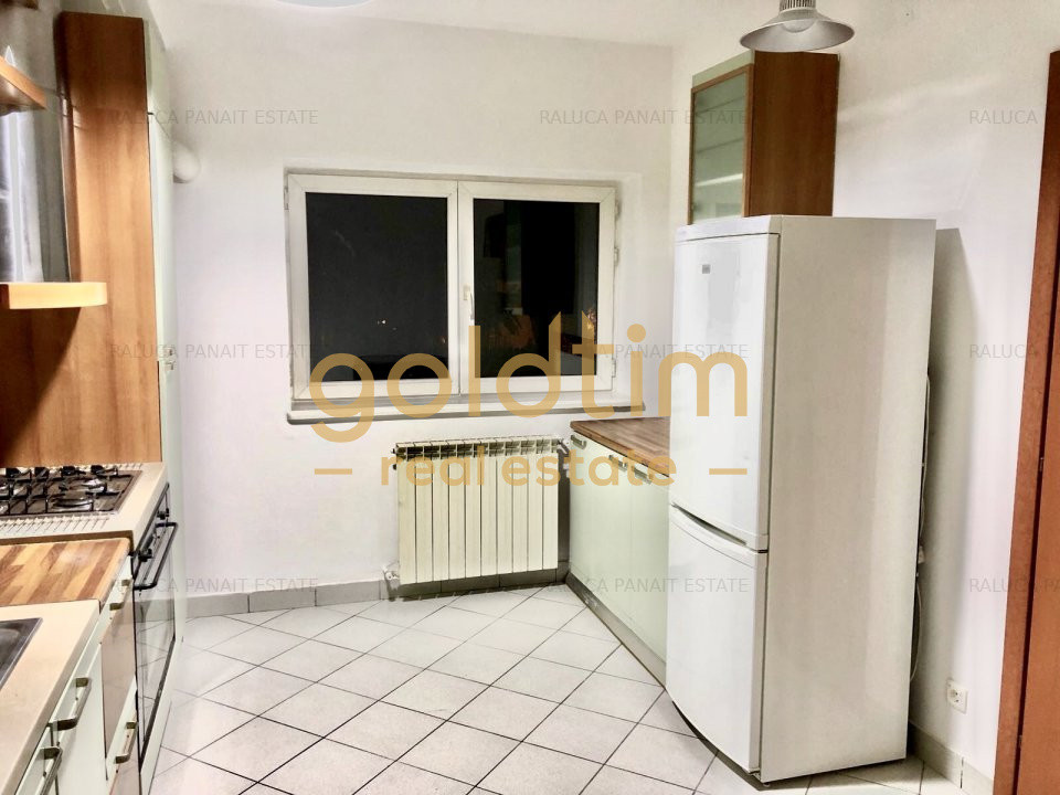 VILA INDIVIDUALA/ CURTE 400 MP