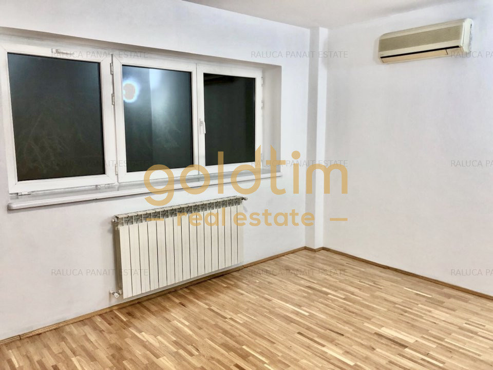 VILA INDIVIDUALA/ CURTE 400 MP