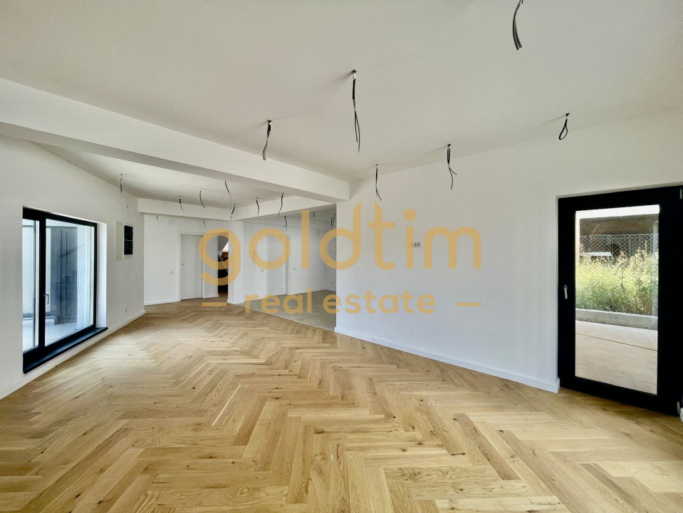 VILA INDIVIDUALA/CORBEANCA/ZONA LINISTITA/COMPLEX DE CASE/GARAJ