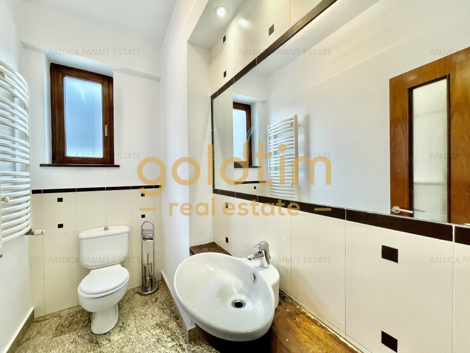 2 CASE INDIVIDUALE/SUPRAFETE GENEROASE/1800 MPTEREN/ PISCINA/ 