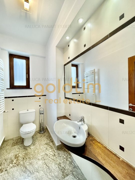 2 CASE INDIVIDUALE/SUPRAFETE GENEROASE/1800 MPTEREN/ PISCINA/ 