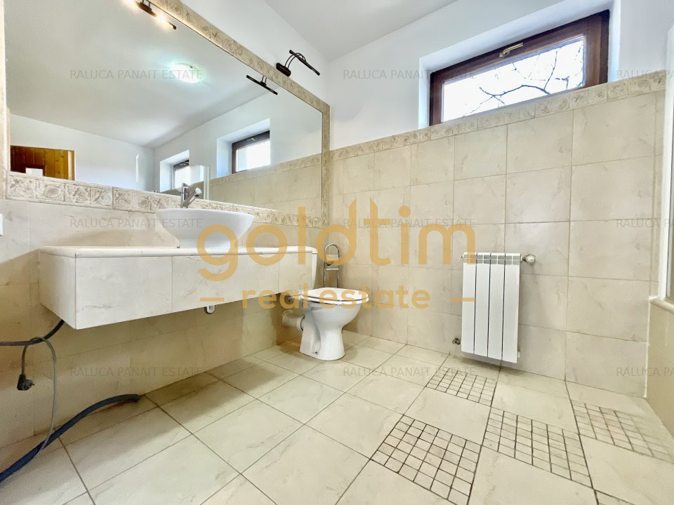 2 CASE INDIVIDUALE/SUPRAFETE GENEROASE/1800 MPTEREN/ PISCINA/ 