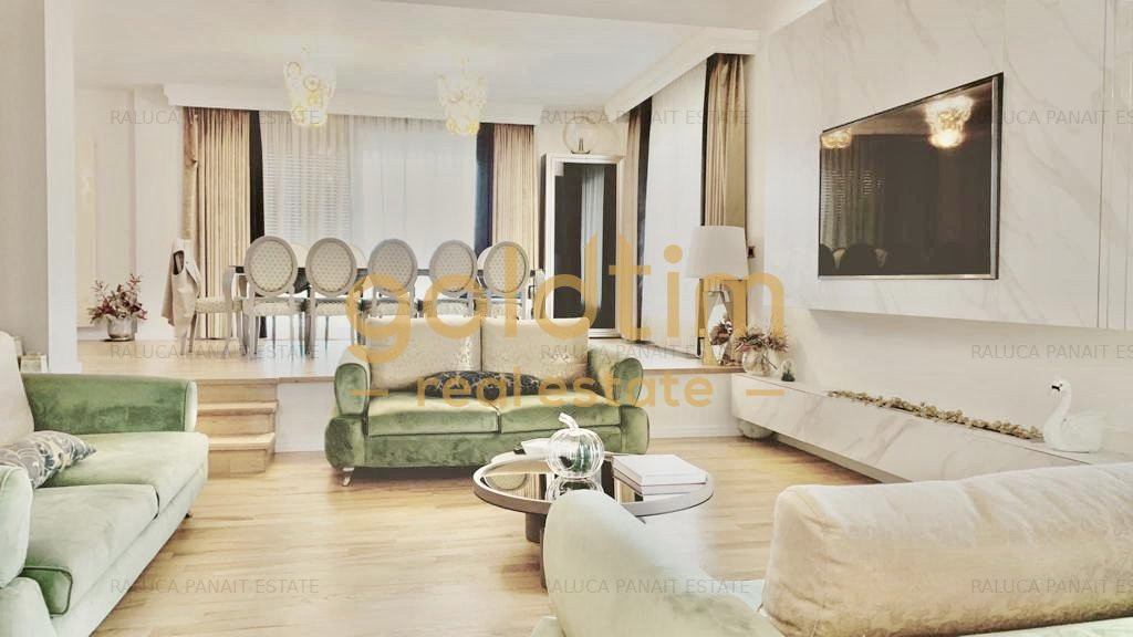 SUPERB/RENOVATA/ PISCINA/ CURTE GENEROASA