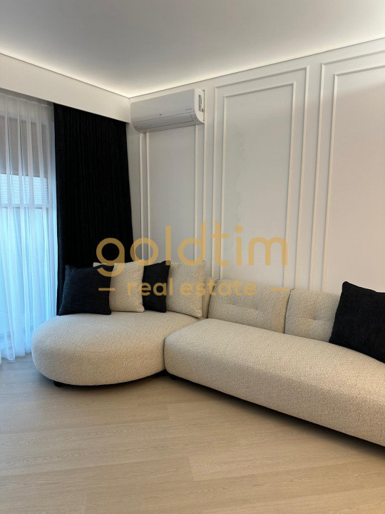 PIPERA/CORTINA NORTH/SPATII GENEROASE/SUPERB