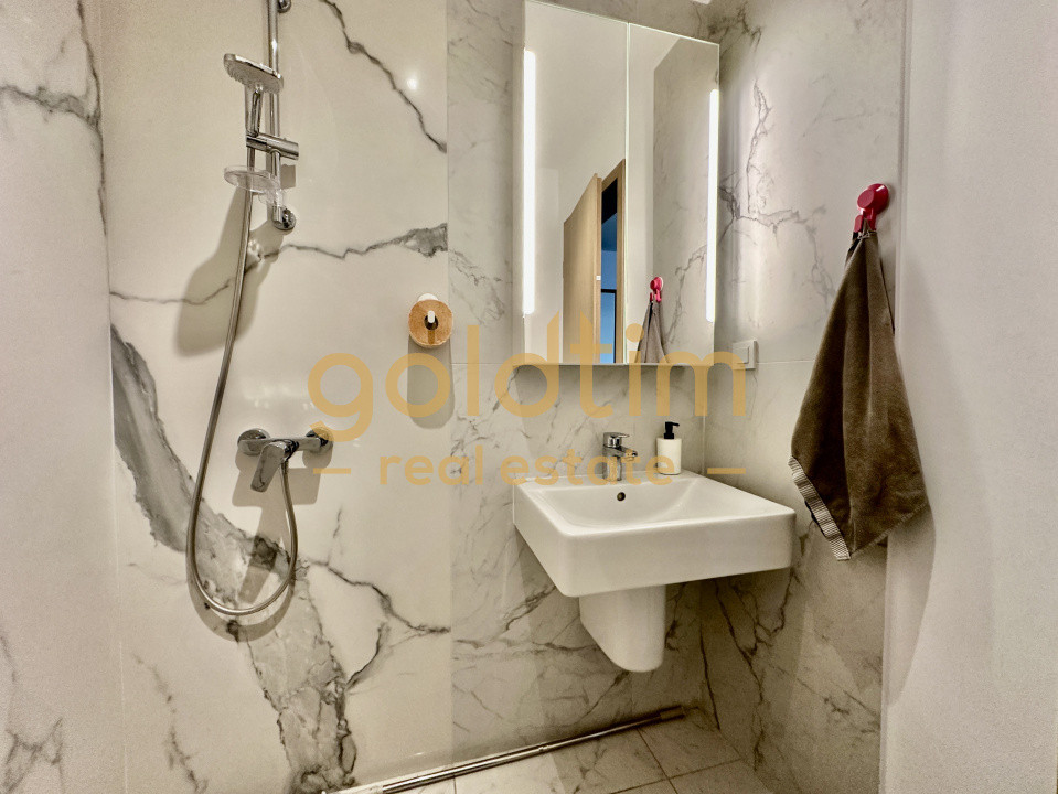 SUPERB/AVIATIEI/ VEDERE LIBERA/ZONA LINISTITA/SPATII DE DEPOZITARE GENEROASE