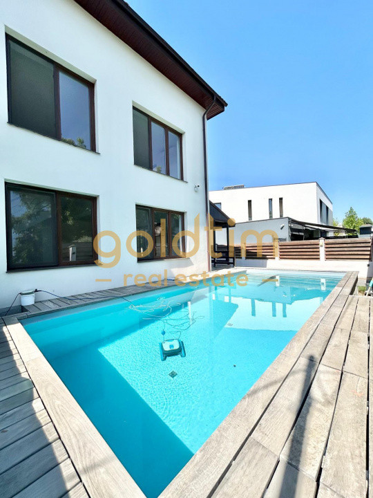 VILA INDIVIDUALA RENOVATA/PISCINA INCALZITA/CURTE/SPATIOASA/GARAJ/IANCU NICOLAE