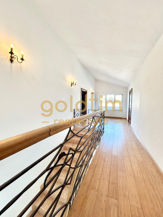 VILA INDIVIDUALA RENOVATA/PISCINA INCALZITA/CURTE/SPATIOASA/GARAJ/IANCU NICOLAE