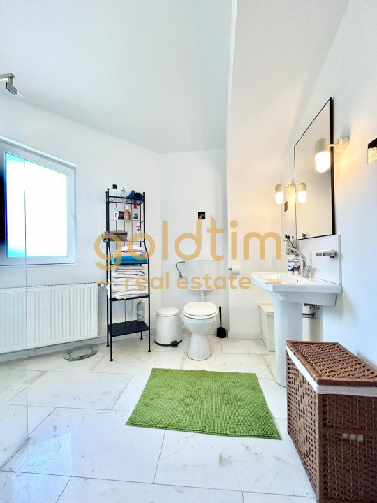 VILA INDIVIDUALA RENOVATA/PISCINA INCALZITA/CURTE/SPATIOASA/GARAJ/IANCU NICOLAE