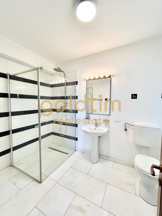 VILA INDIVIDUALA RENOVATA/PISCINA INCALZITA/CURTE/SPATIOASA/GARAJ/IANCU NICOLAE