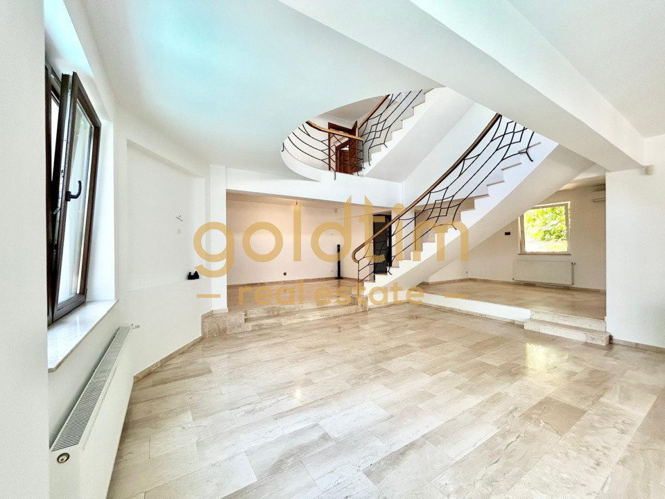 VILA INDIVIDUALA RENOVATA/PISCINA INCALZITA/CURTE/SPATIOASA/GARAJ/IANCU NICOLAE