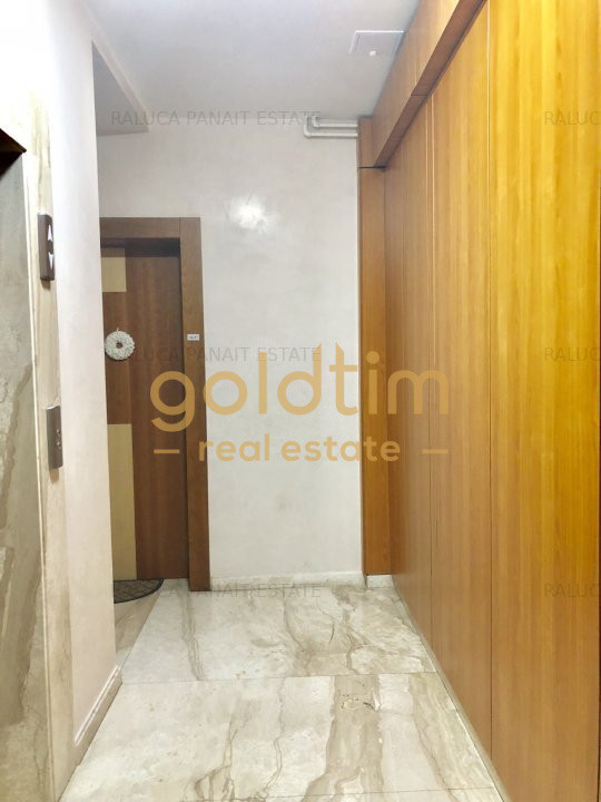 SUPERB CU GRADINA PRIVATA SI LOC DE PARCARE-COMISION 0