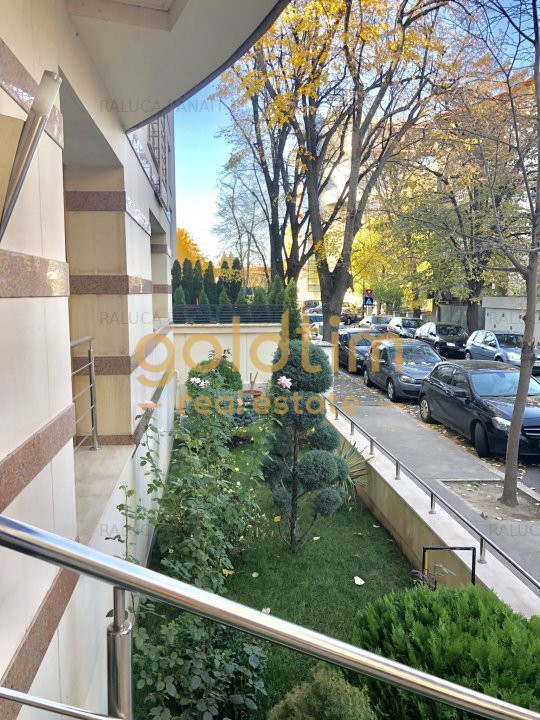 SUPERB CU GRADINA PRIVATA SI LOC DE PARCARE-COMISION 0