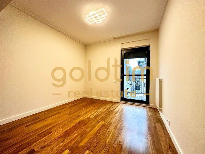 APARTAMENT 4 CAMERE RENOVAT/ANSAMBLU SECURIZAT/BOXA/GARAJ/WASHINGTON/CAPITALE