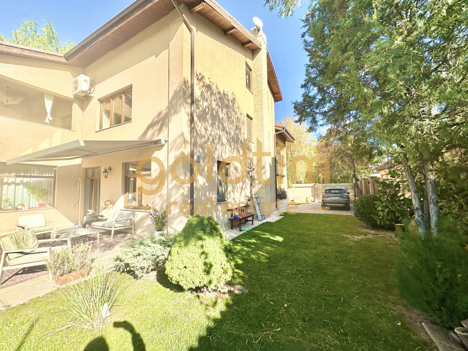 VILA INDIVIDULA/CURTE/PISCINA/MOBILATA/PIPERA/PROMENADA