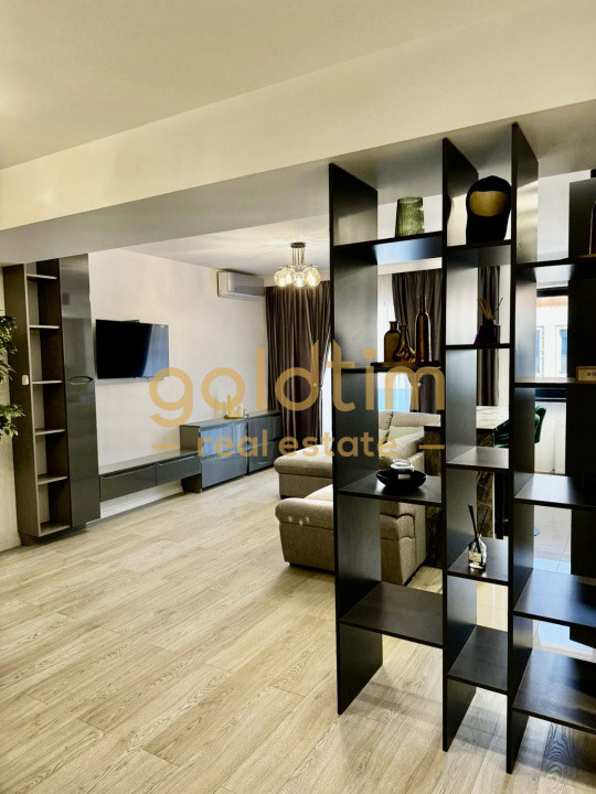 PORSCHE PIPERA/AGAVE RESTAURANT/SUPERB/SPATIOS SI LUMINOS