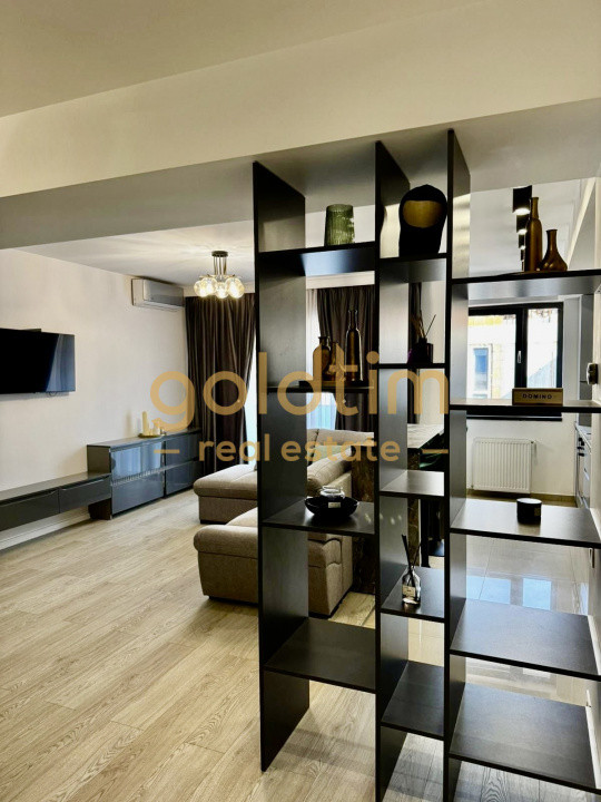 PORSCHE PIPERA/AGAVE RESTAURANT/SUPERB/SPATIOS SI LUMINOS