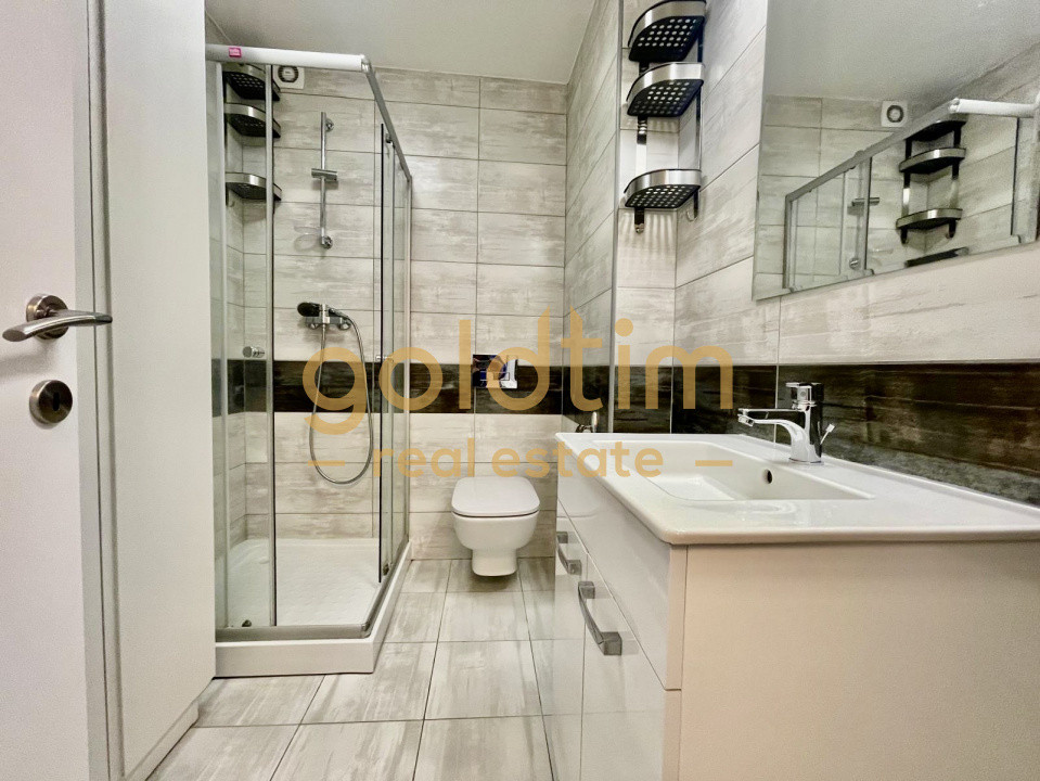 SUPERB/ TERASA 17 mp/ ULTIMUL ETAj/PARCARE