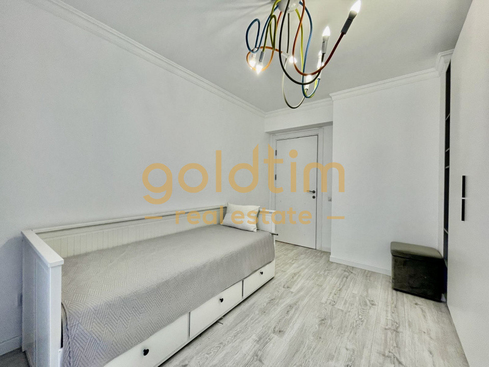 SUPERB/ TERASA 17 mp/ ULTIMUL ETAj/PARCARE