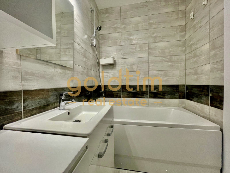 SUPERB/ TERASA 17 mp/ ULTIMUL ETAj/PARCARE