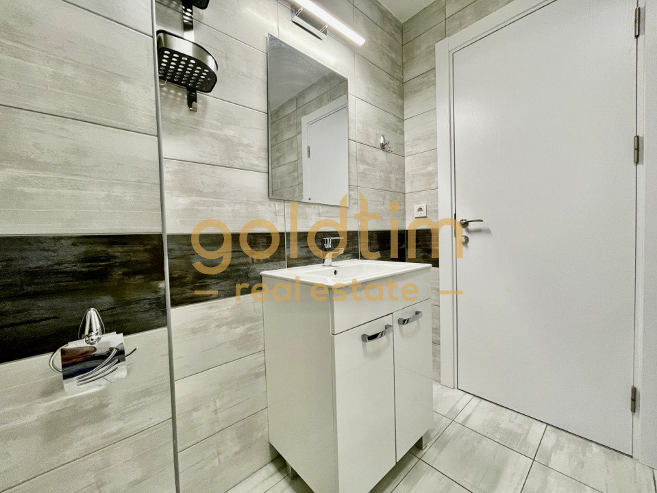 SUPERB/ TERASA 17 mp/ ULTIMUL ETAj/PARCARE