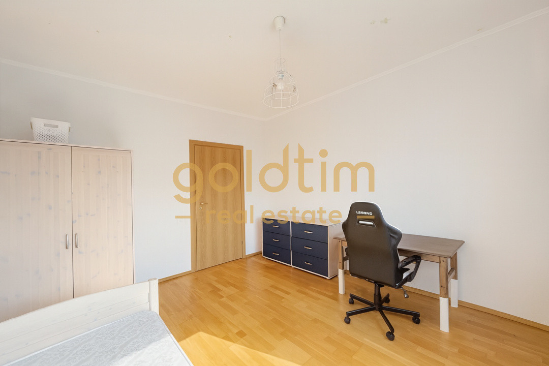 SUPERB/ PRIVELISTE/ SPATII GENEROASE