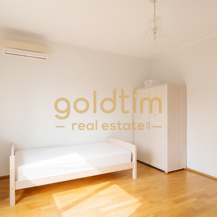 SUPERB/ PRIVELISTE/ SPATII GENEROASE