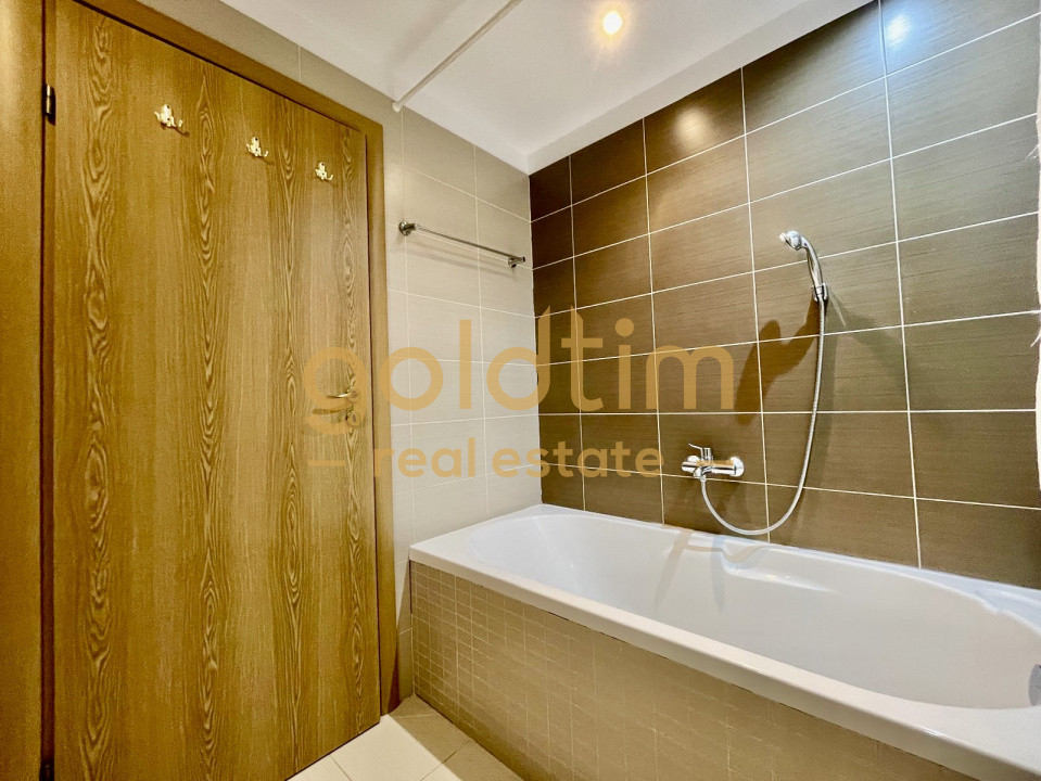 SUPERB/ PRIVELISTE/ SPATII GENEROASE