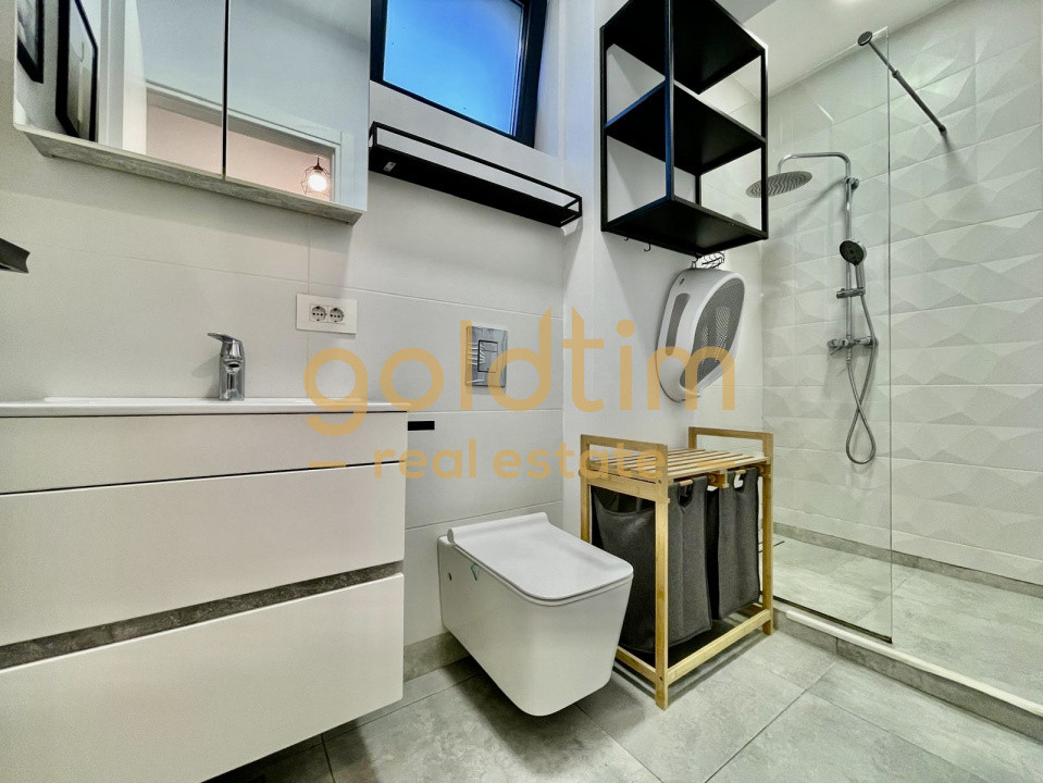 SUPERB/ ACCES PARC/ PARCARE/ BOXA