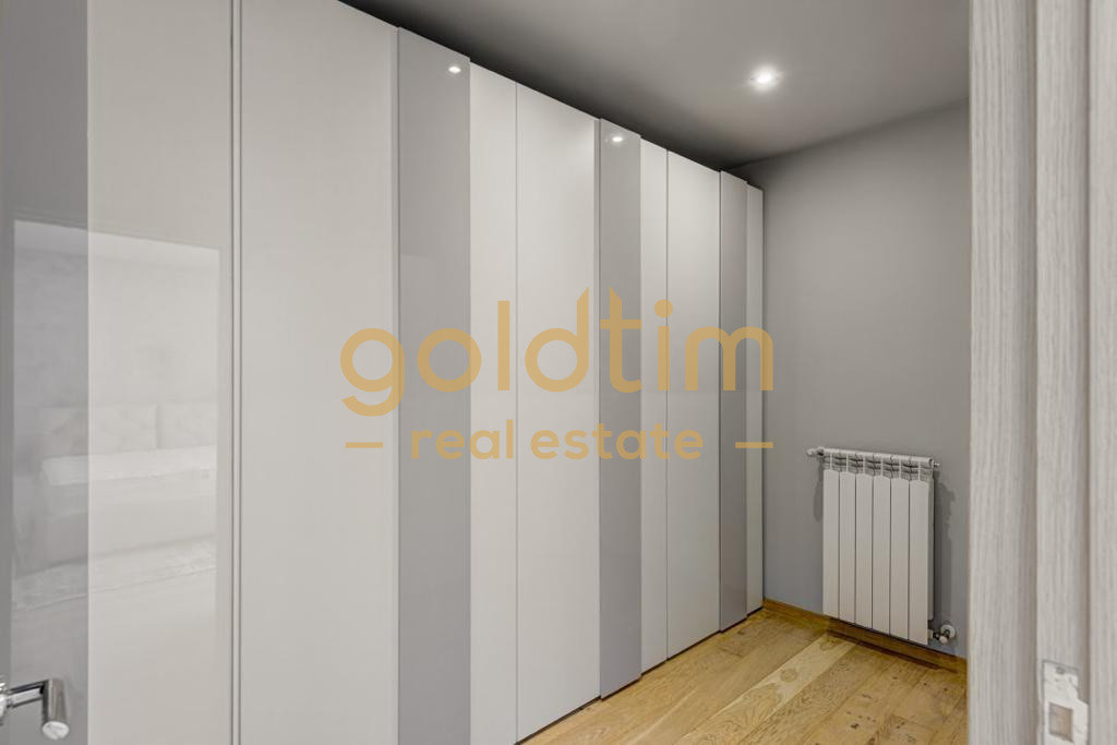 PENTHOUSE/ROVERE/ANSAMBLU CU PISCINA/SPATII DEPOZITARE/TERASE GENEROASE