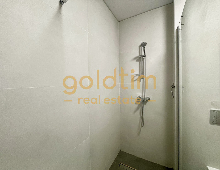 NOU/SPATII GENEROASE/DRESING/ ROND OMV