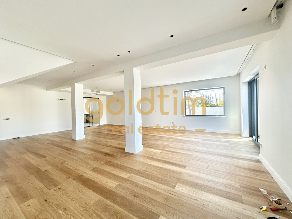 NOU/VILA SUPERBA//DESIGN CONTEMPORAN/CURTE/GARAJ/PIPERA/PROMENADA MALL