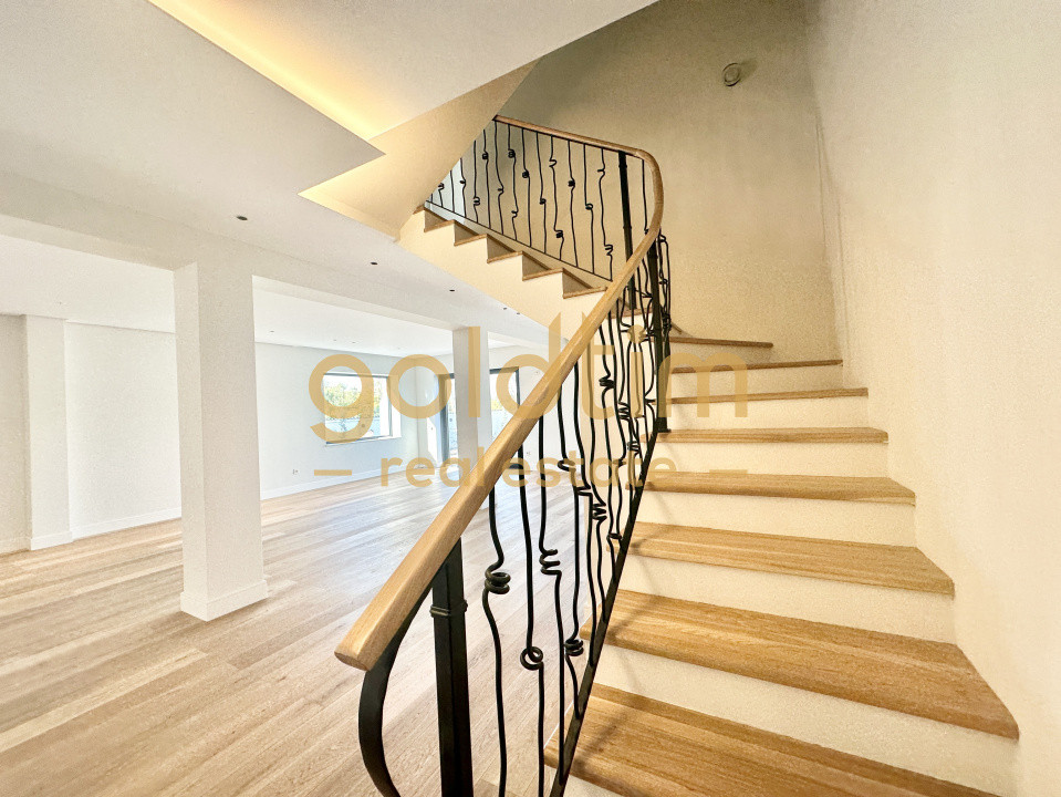 VILA 6 CAMERE/SMART DESIGN/NOU RENOVATA/CURTE/GARAJ/PIPERA