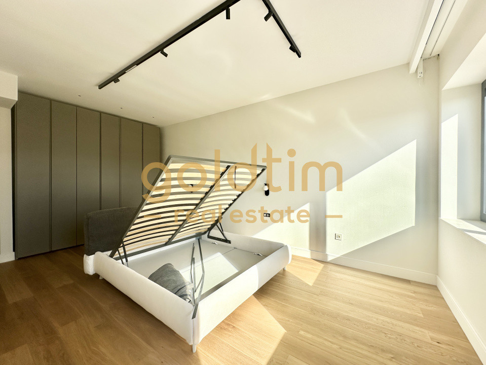 VILA 6 CAMERE/SMART DESIGN/NOU RENOVATA/CURTE/GARAJ/PIPERA