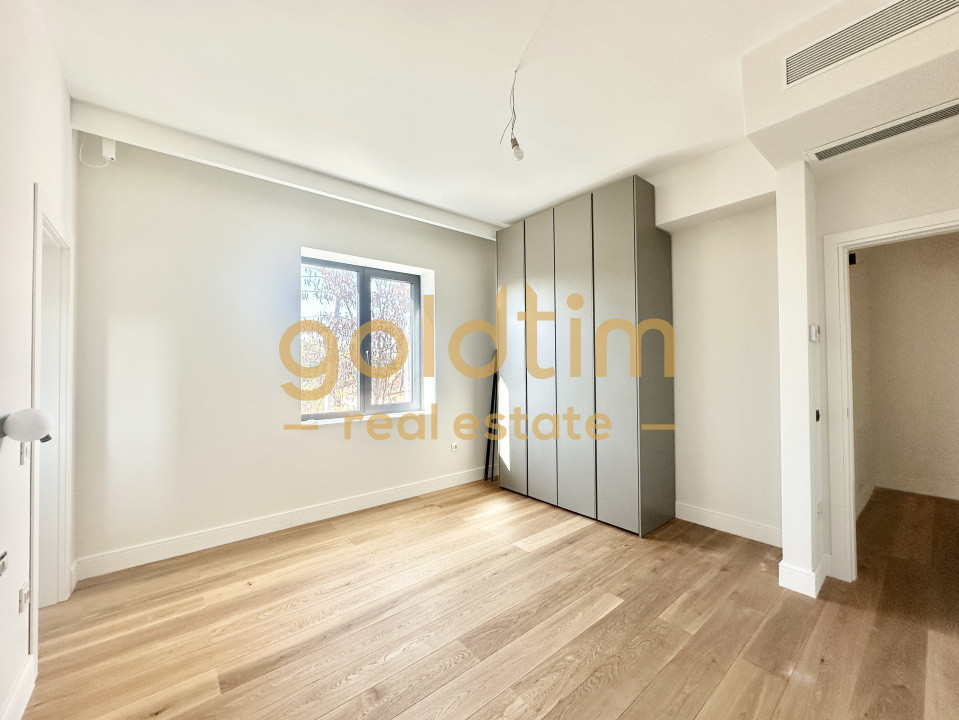 VILA 6 CAMERE/SMART DESIGN/NOU RENOVATA/CURTE/GARAJ/PIPERA