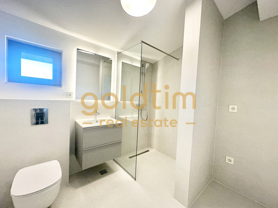 VILA 6 CAMERE/SMART DESIGN/NOU RENOVATA/CURTE/GARAJ/PIPERA