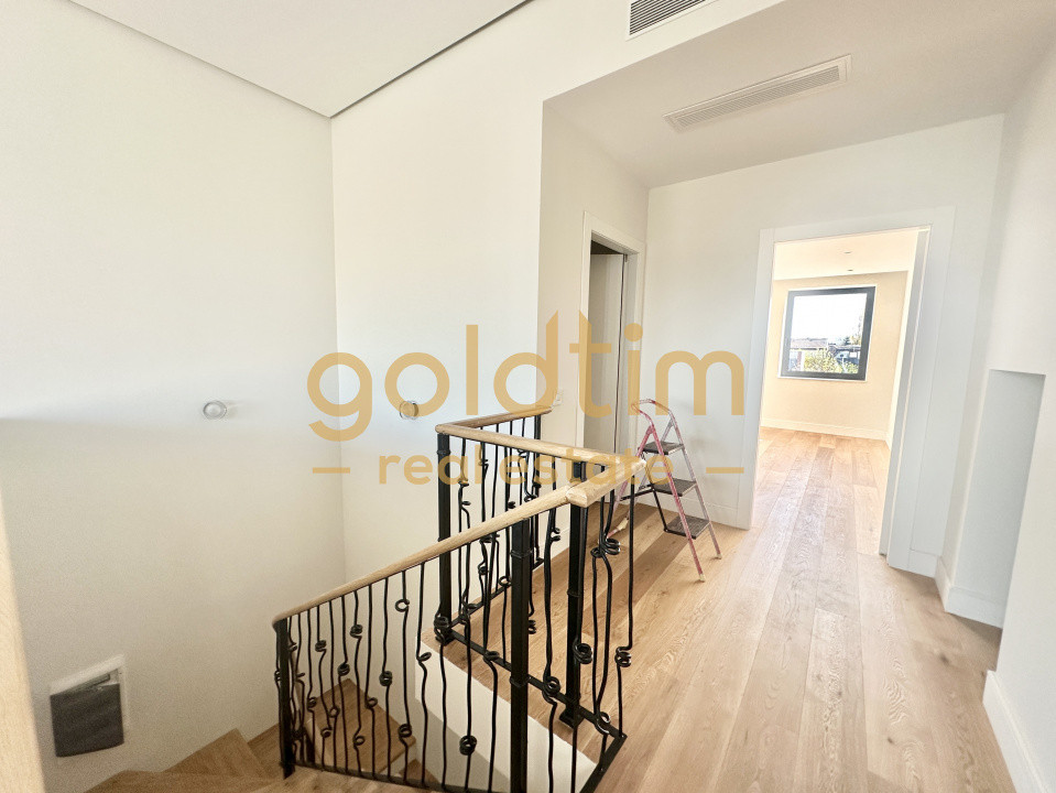 VILA 6 CAMERE/SMART DESIGN/NOU RENOVATA/CURTE/GARAJ/PIPERA