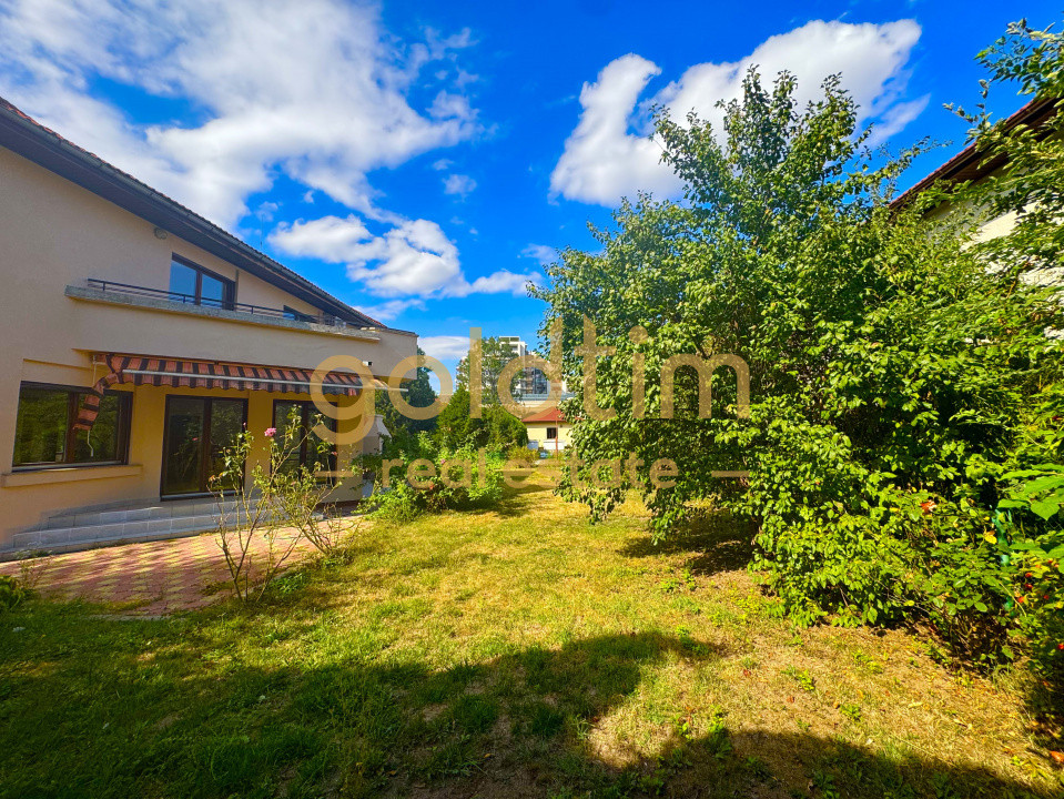 PET FRIENDLY/VILA INDIVIDUALA/TEREN LIBER 710 MP/ GARAJ/ ANSAMBLU SECURIZAT