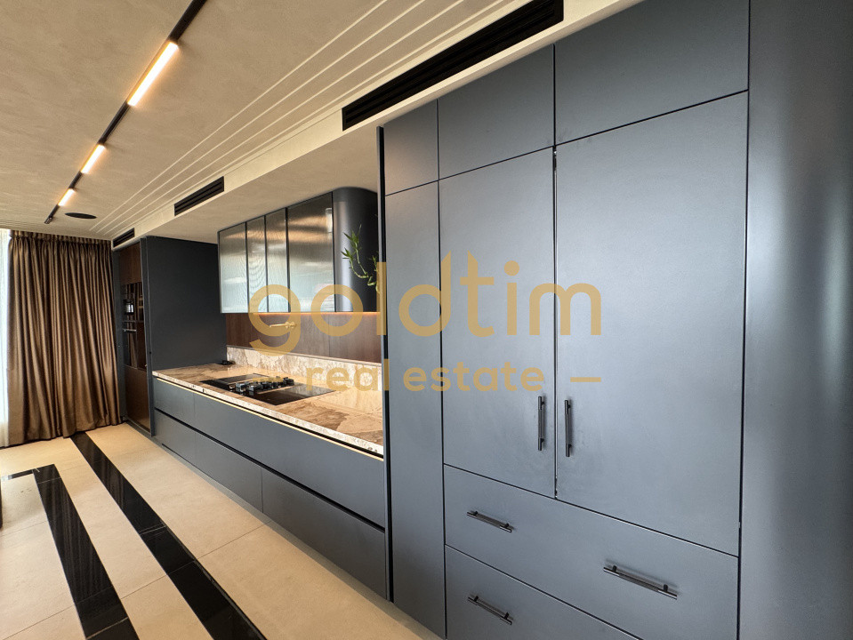 SUPERB/ PENTHOUSE MOBILAT SI UTILAT/ 3 PARCARI/ TERASA 70 mp