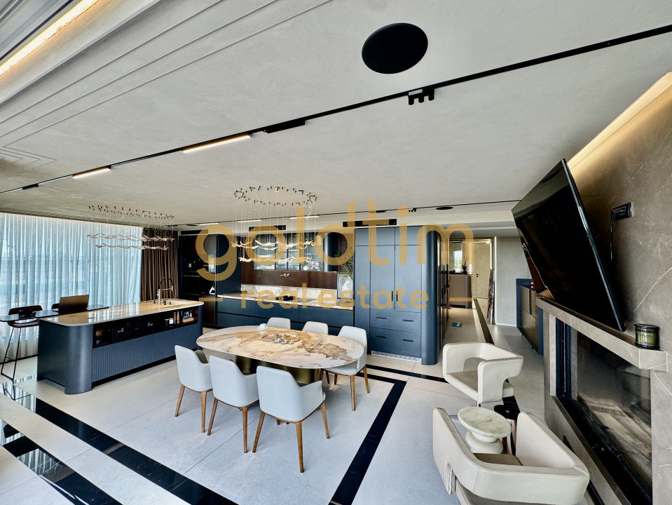 SUPERB/ PENTHOUSE MOBILAT SI UTILAT/ 3 PARCARI/ TERASA 70 mp