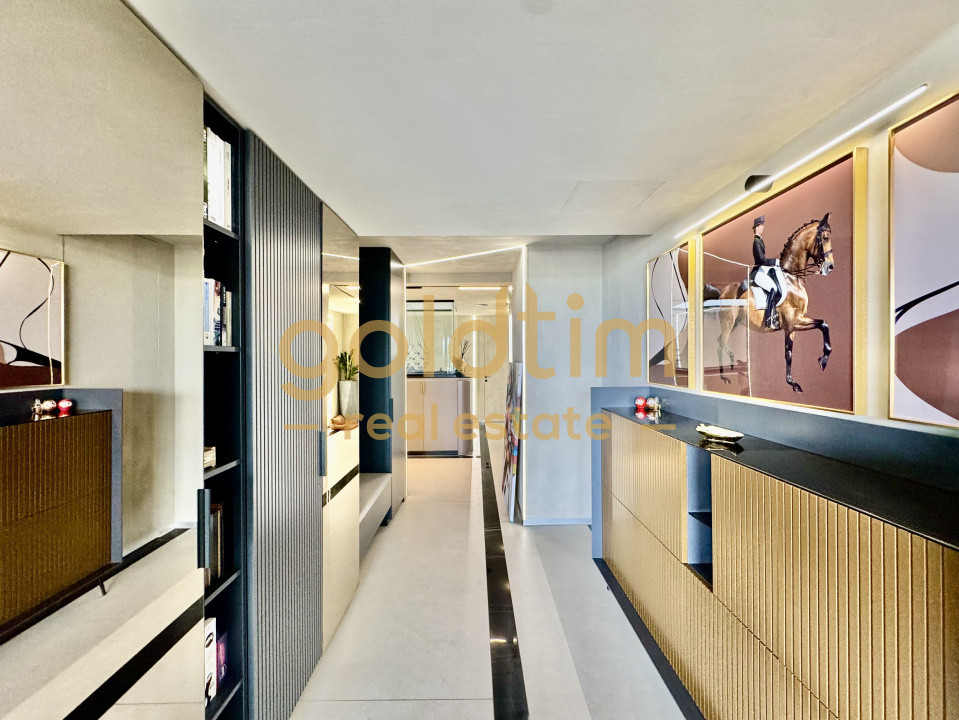 SUPERB/ PENTHOUSE MOBILAT SI UTILAT/ 3 PARCARI/ TERASA 70 mp