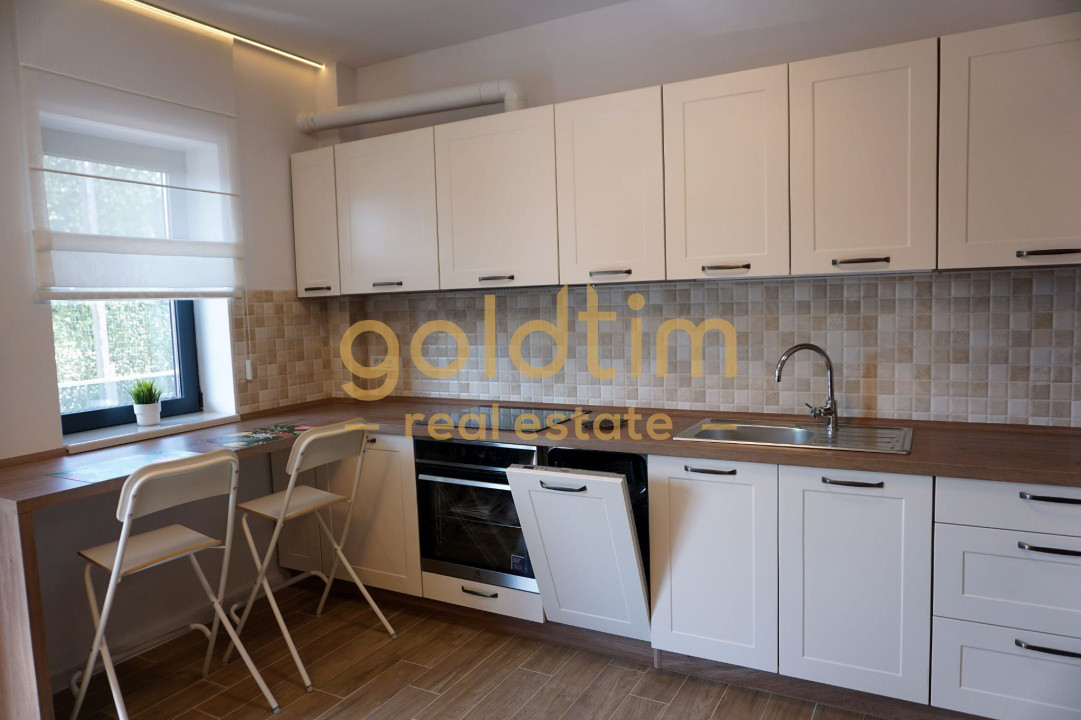 EROU IANCU NICOLAE /PIPERA /PARCARE /VIEW SUPERB