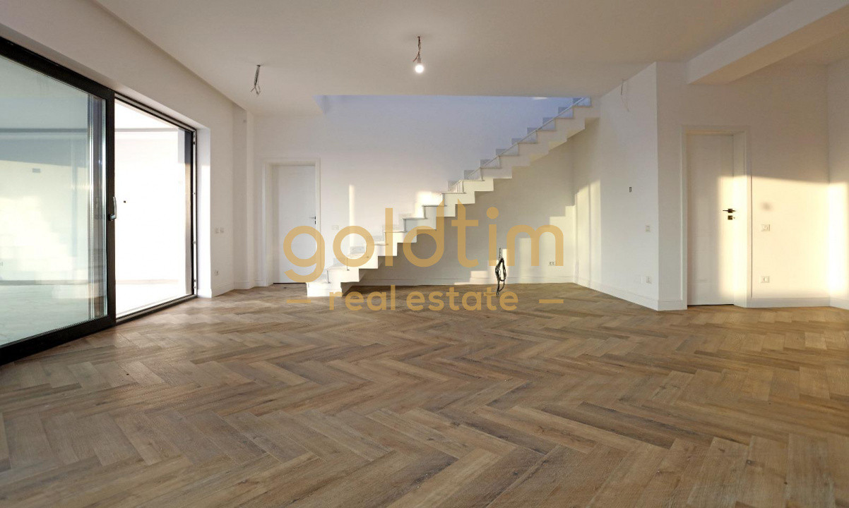 VILA SPECTACULOASA/PISCINA EXTERIOARA/VIEW PANORAMIC 