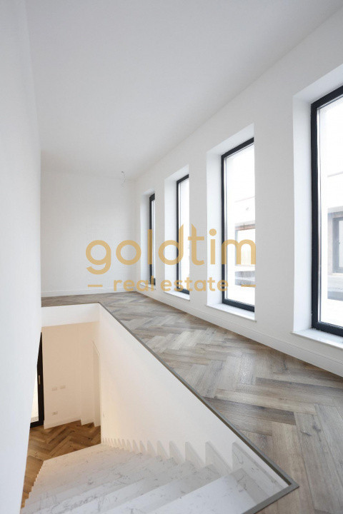 VILA SPECTACULOASA/PISCINA EXTERIOARA/VIEW PANORAMIC 