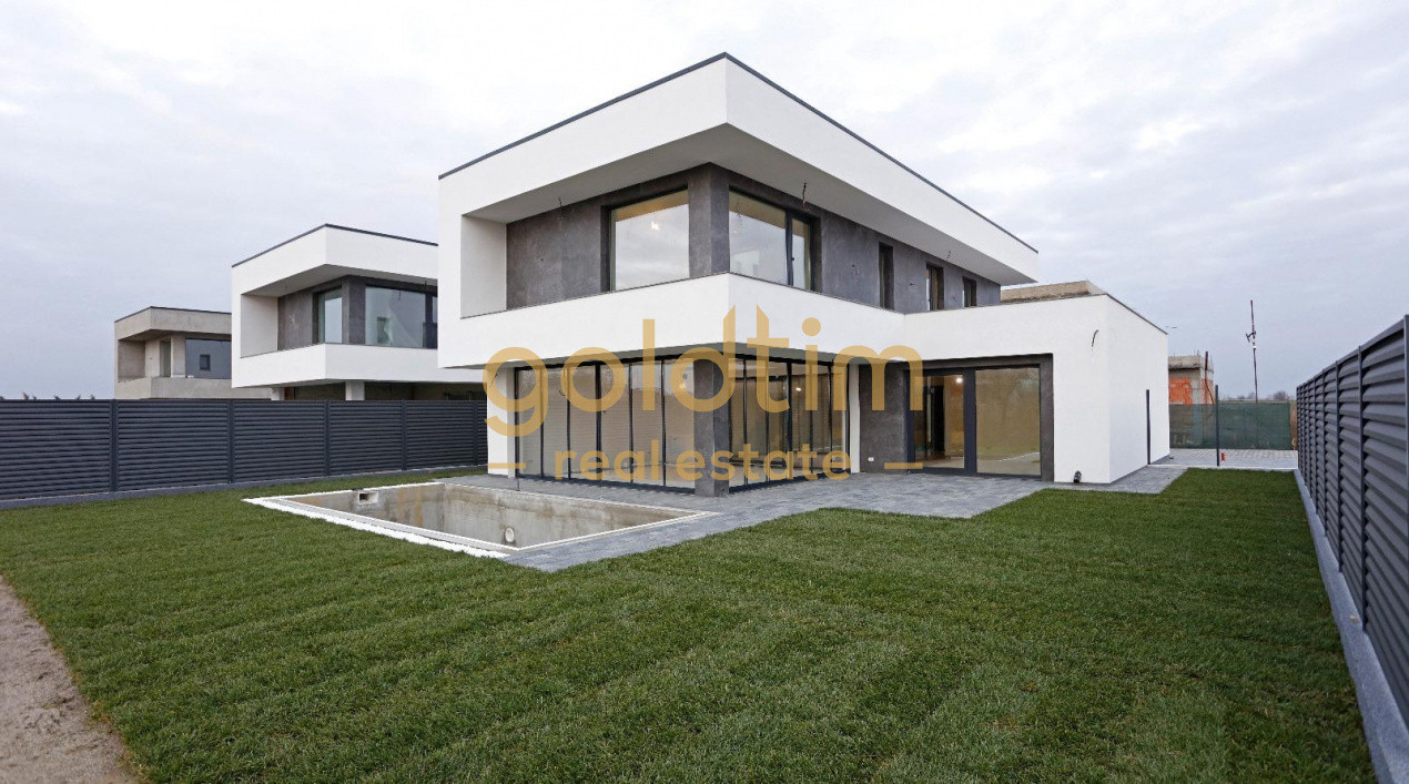 VILA SPECTACULOASA/PISCINA EXTERIOARA/VIEW PANORAMIC 