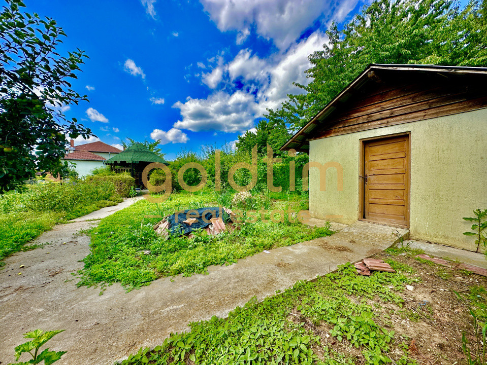 VILA INDIVIDUALA/TEREN 2000MP/VEGETATIE MATURA/CURTE AMENAJATA