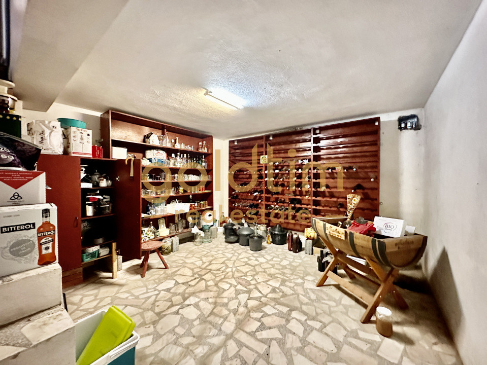 VILA INDIVIDUALA/TEREN 2000MP/VEGETATIE MATURA/CURTE AMENAJATA