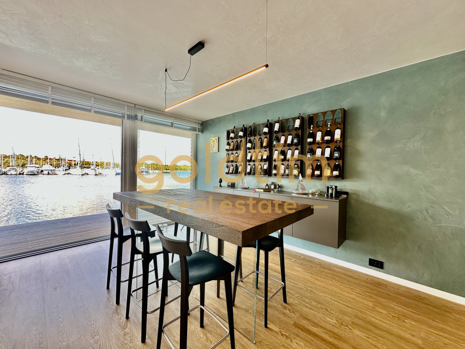 CASA PLUTITOARE/CONSTRUCTIE BETON PLUTITOR/UNICA IN ROMANIA/5 LOCURI DE ACOSTARE