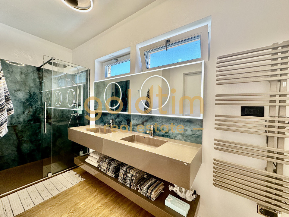 CASA PLUTITOARE/CONSTRUCTIE BETON PLUTITOR/UNICA IN ROMANIA/5 LOCURI DE ACOSTARE